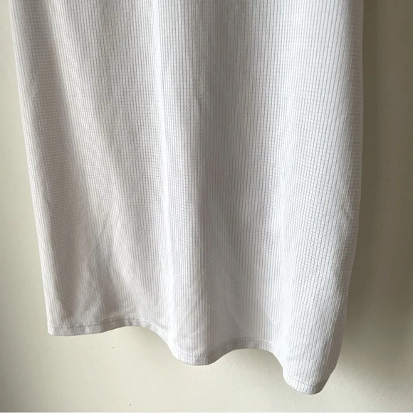 Fabletics twist‎ tie back white workout tank top small  sporty material - Picture 7 of 8